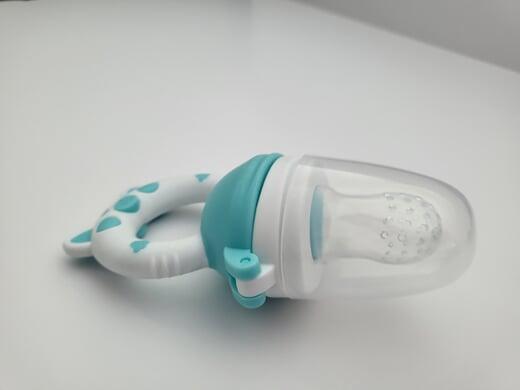 Baby silicone feeder